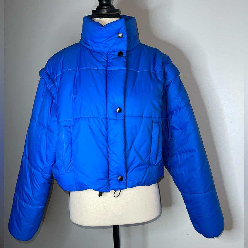Blue Puffer Jacket/ Vest Size: medium